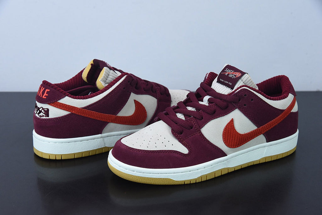 SB Dunk Low Skate Like a Girl