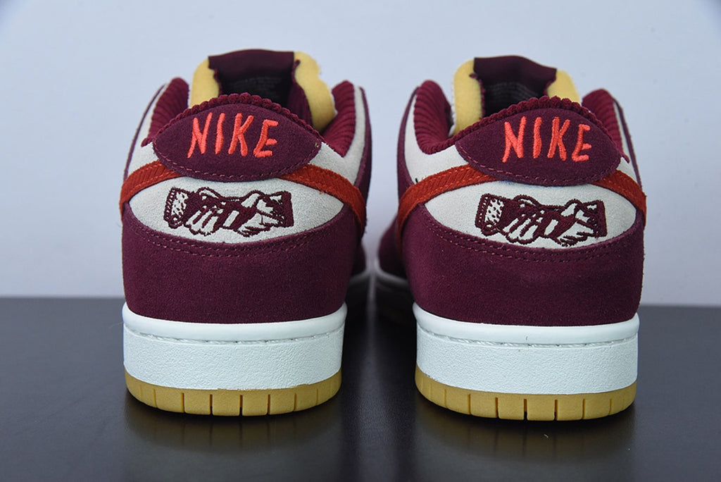 SB Dunk Low Skate Like a Girl