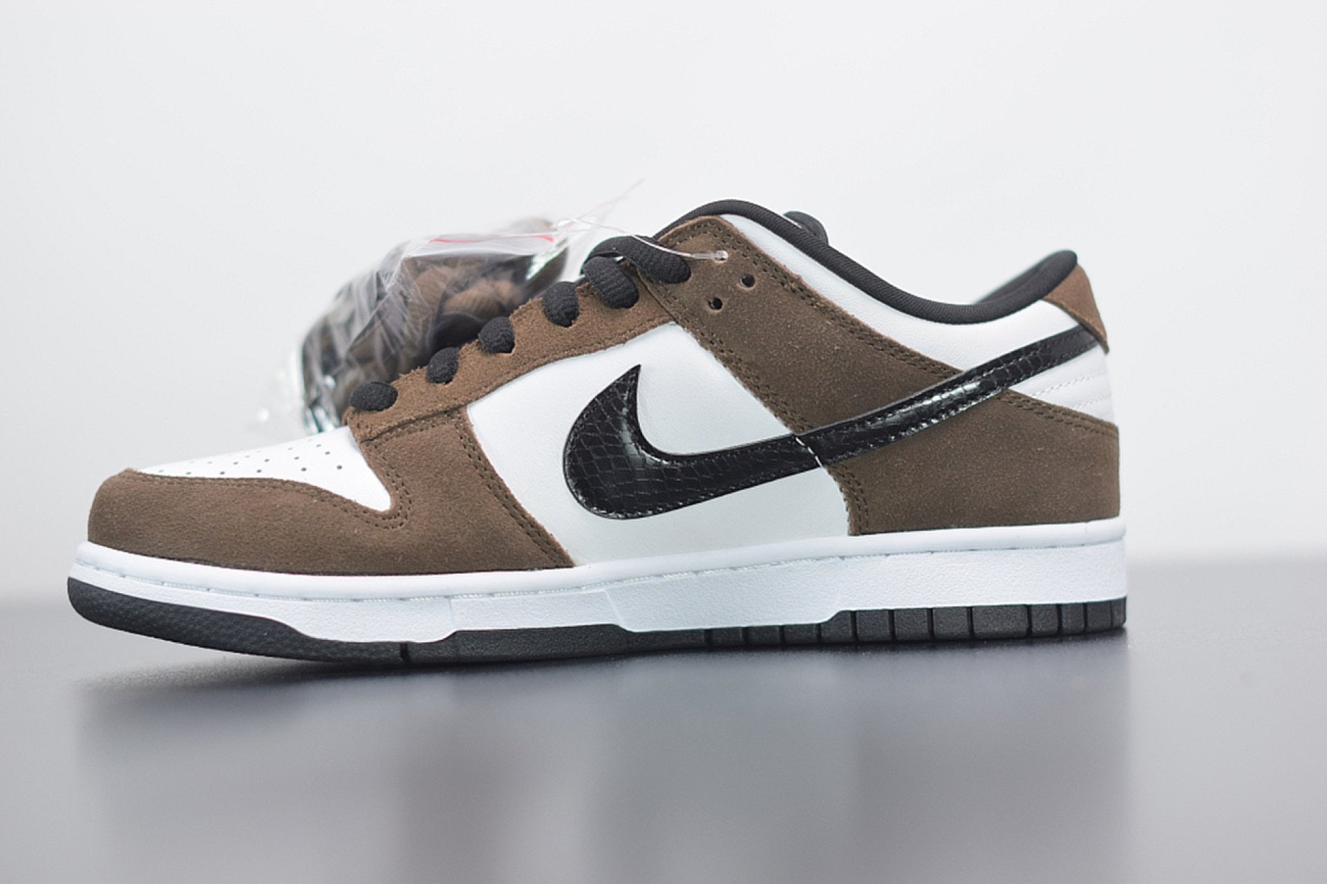 SB Dunk Low White Black Trail End Brown