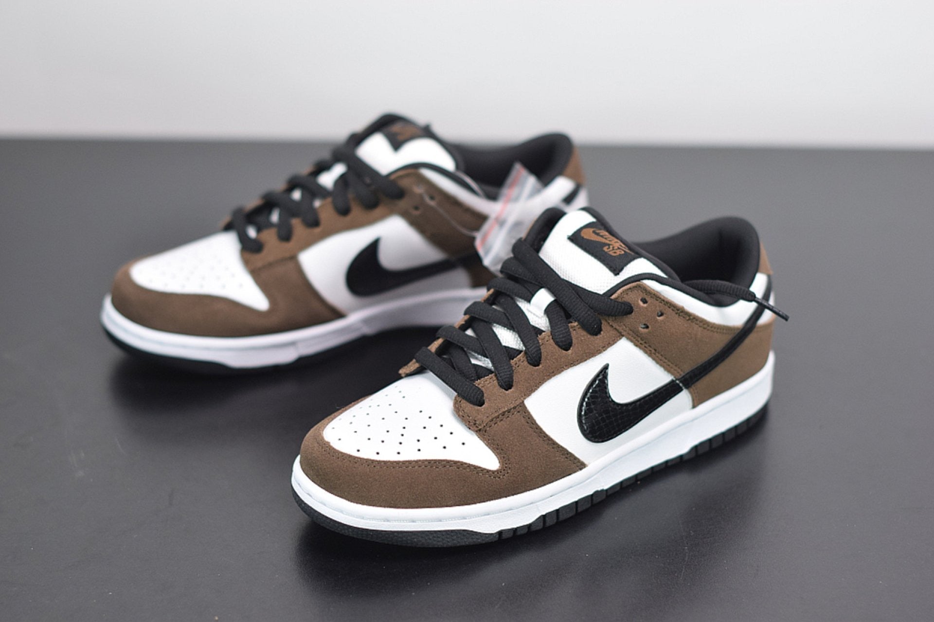SB Dunk Low White Black Trail End Brown