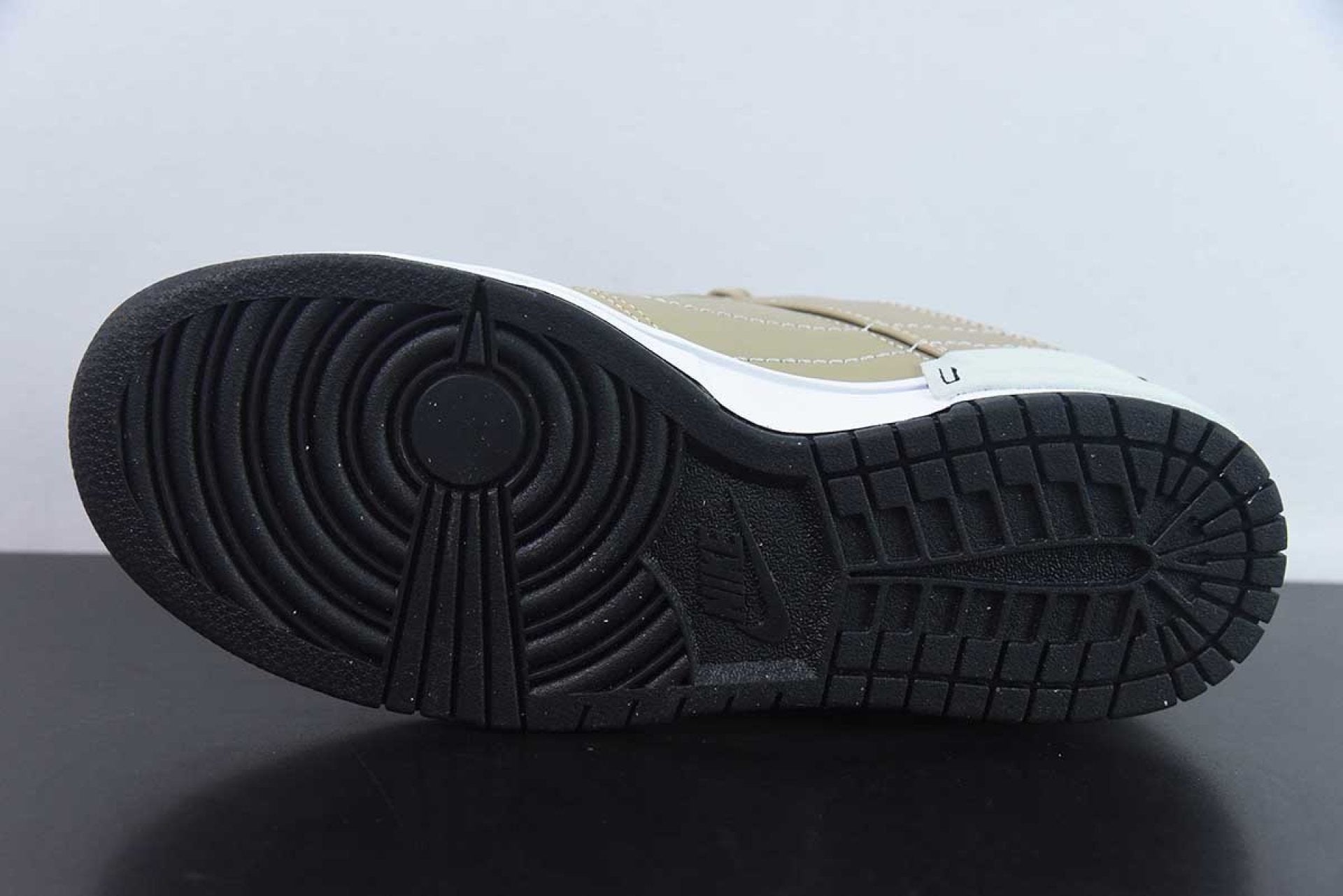 Dunk Low Disrupt 2 Tan White DV4024-200