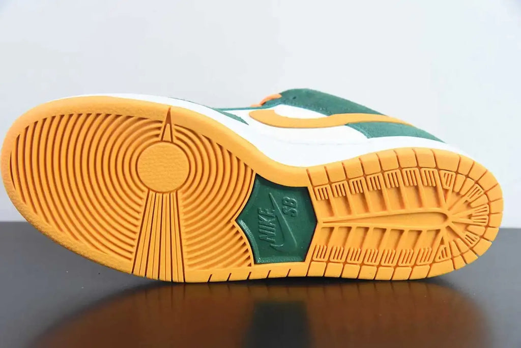 SB Dunk Low Legion Pine Kumquat