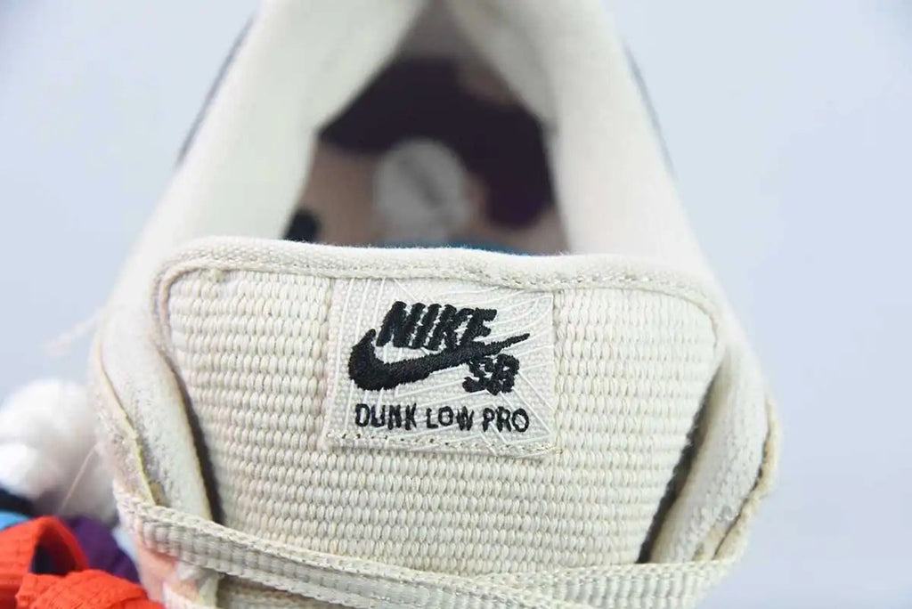 SB Dunk Low Albino & Preto
