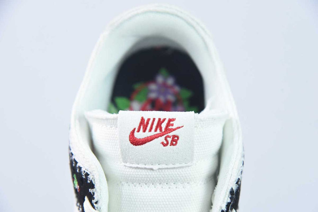 SB Dunk Low Decon N7 Black Sai