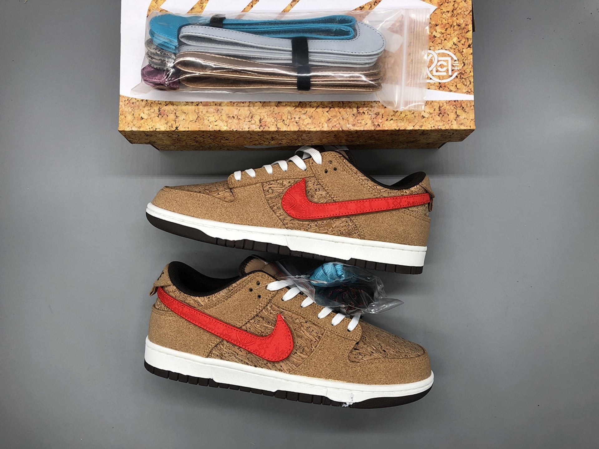 Dunk Low SP CLOT Cork