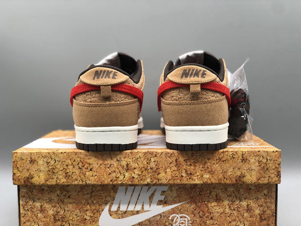 Dunk Low SP CLOT Cork