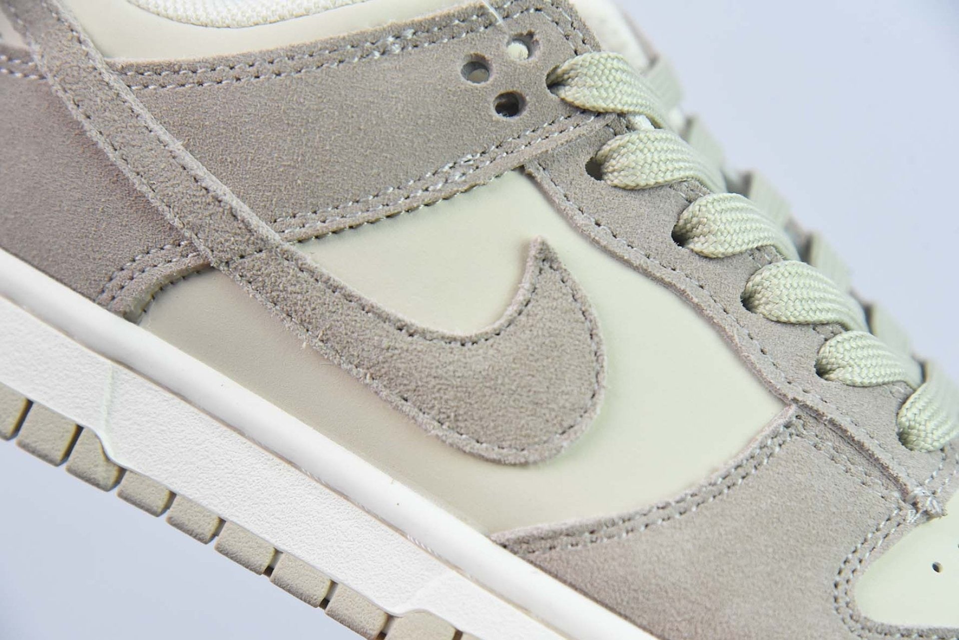 Dunk Low SE Sanddrift