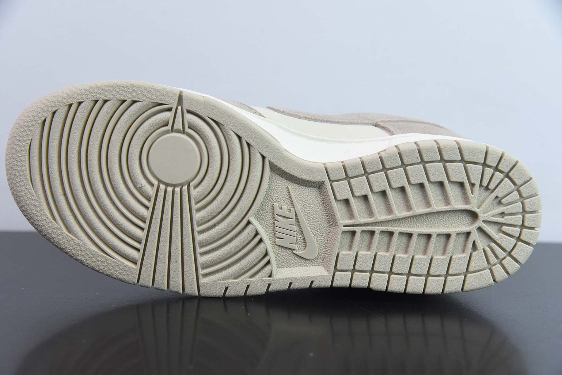 Dunk Low SE Sanddrift