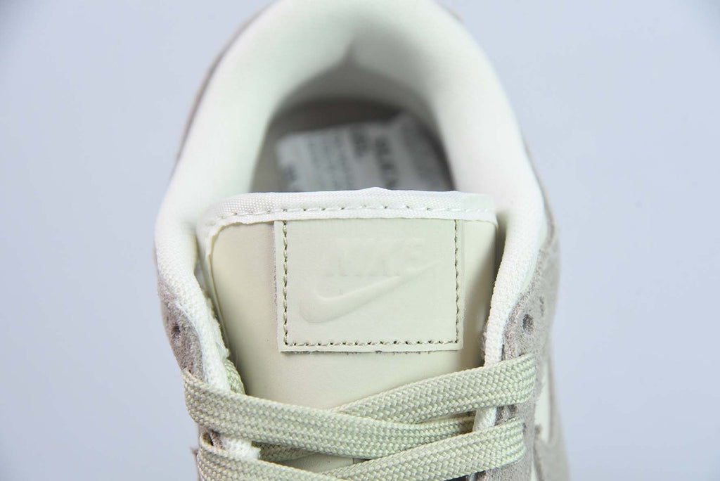 Dunk Low SE Sanddrift