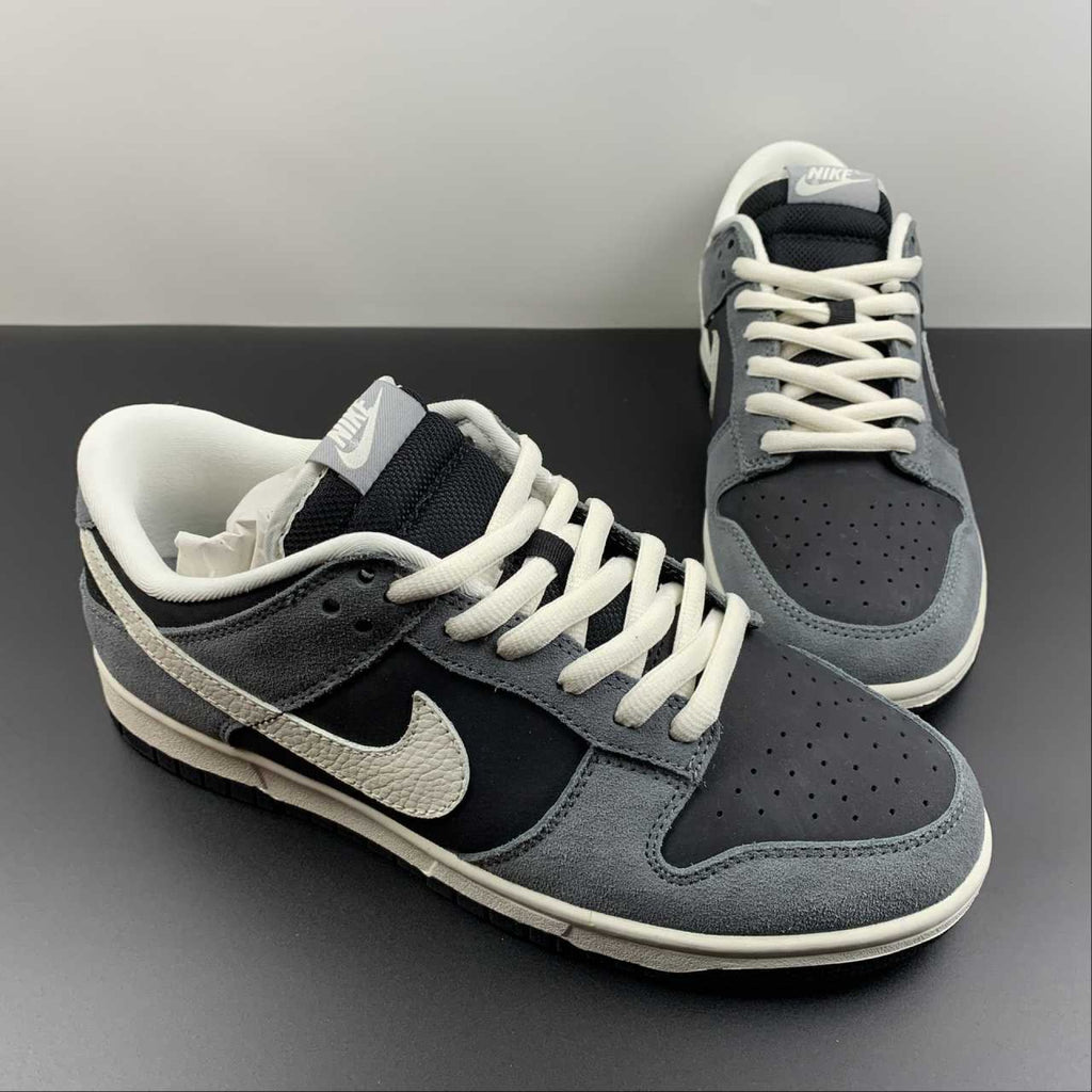 Dunk Low Black Stealth