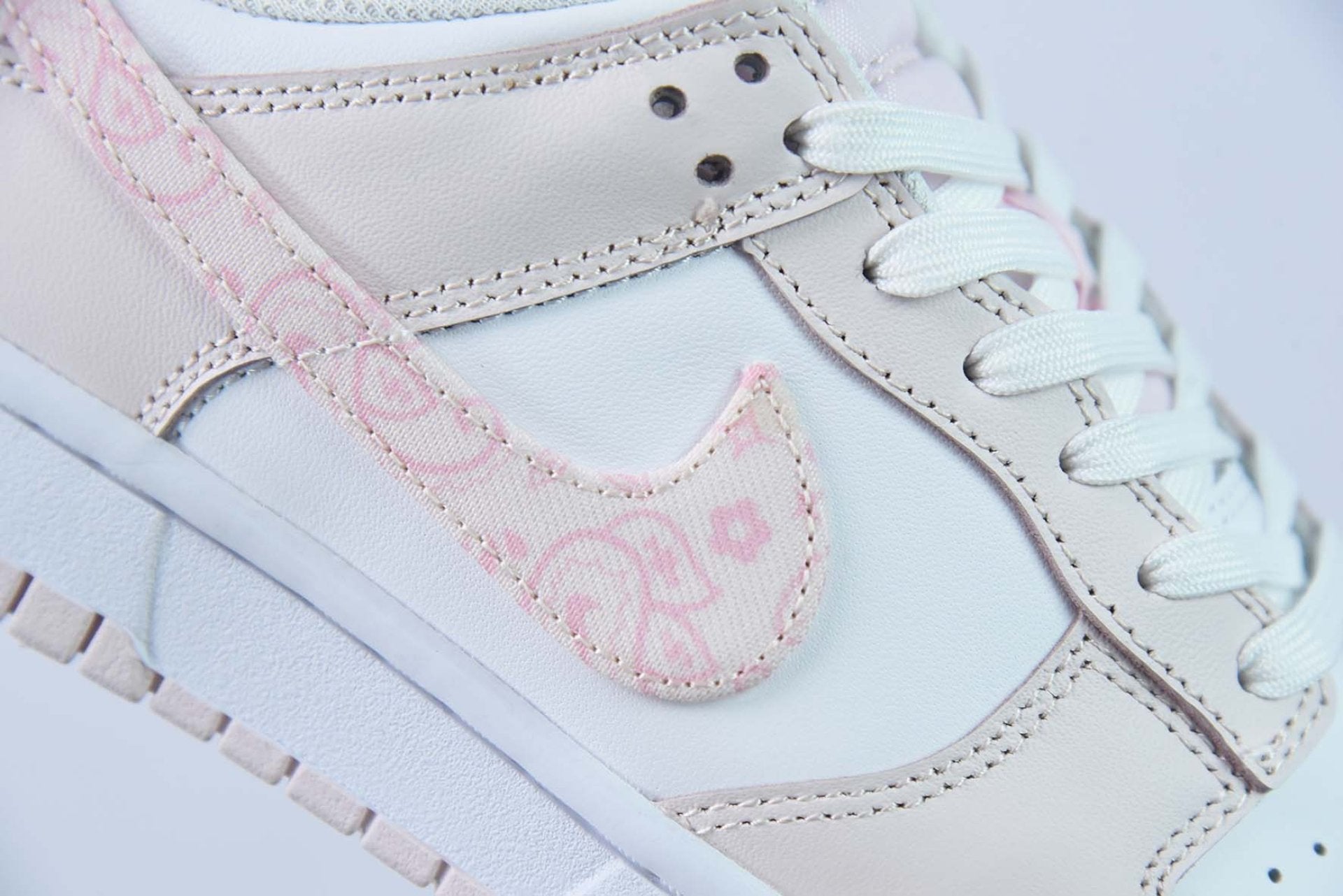 Dunk Low Essential Paisley Pack Pink