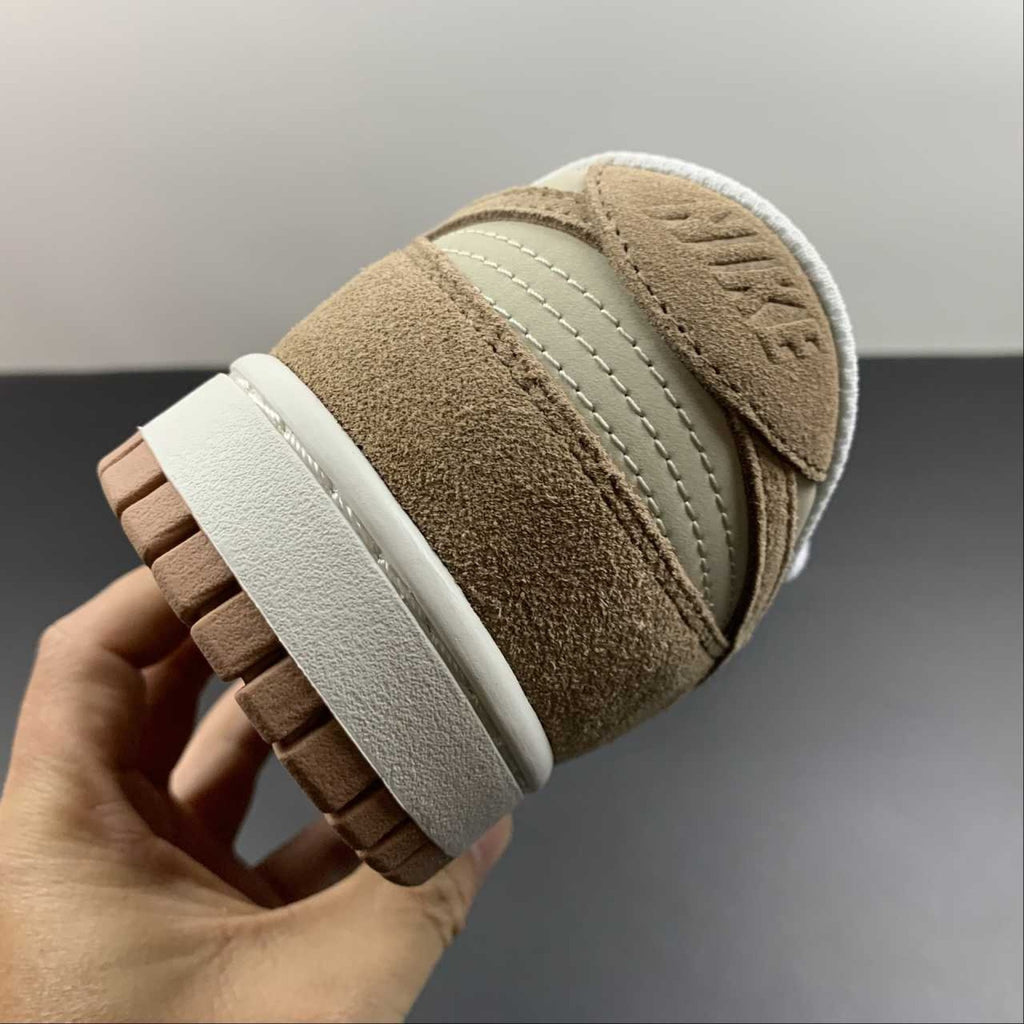 Dunk Low SE Sanddrift