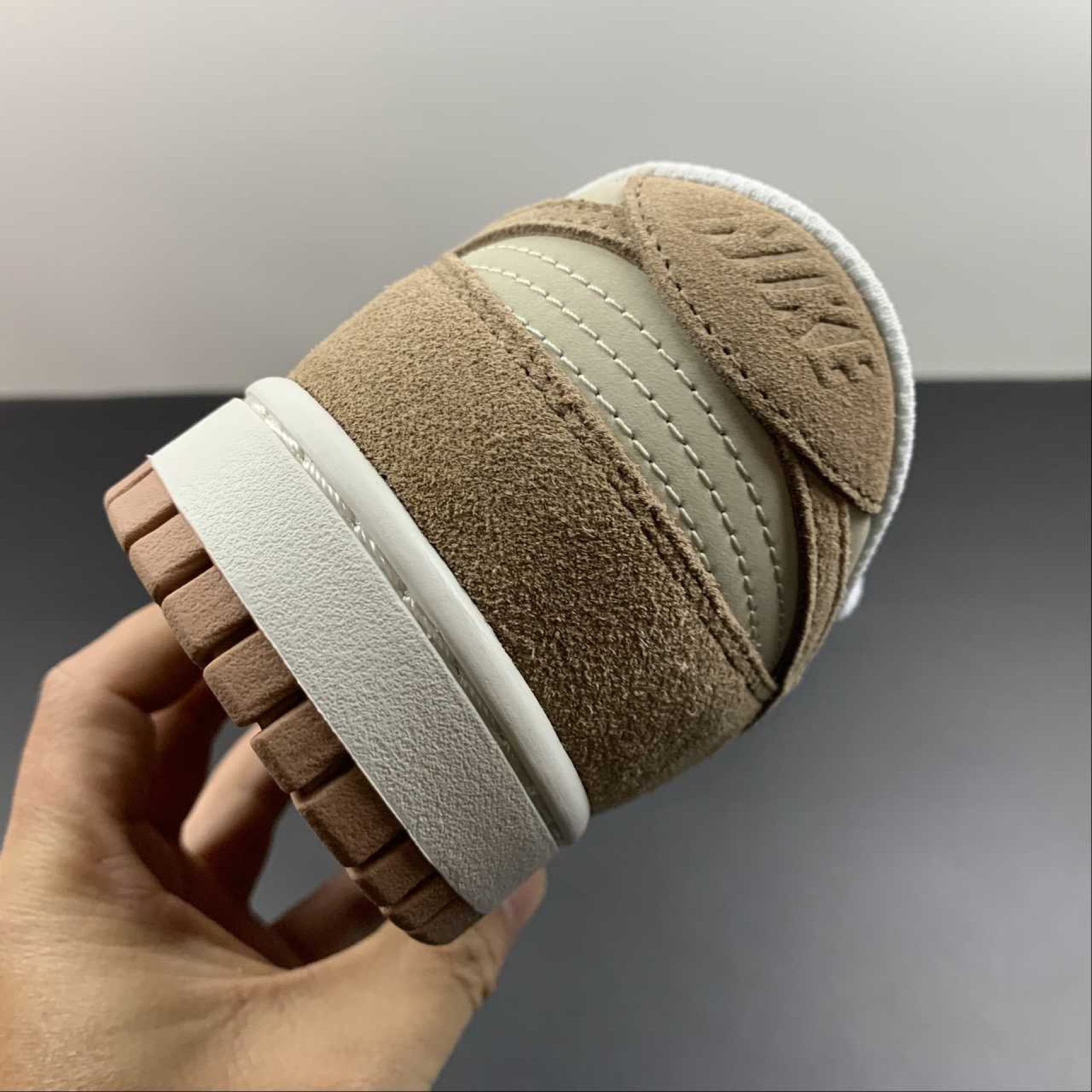 Dunk Low SE Sanddrift