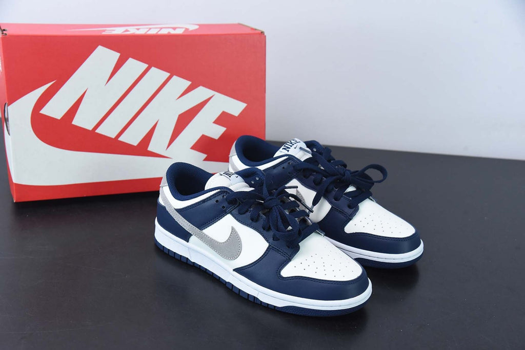Dunk Low Summit White Midnight Navy