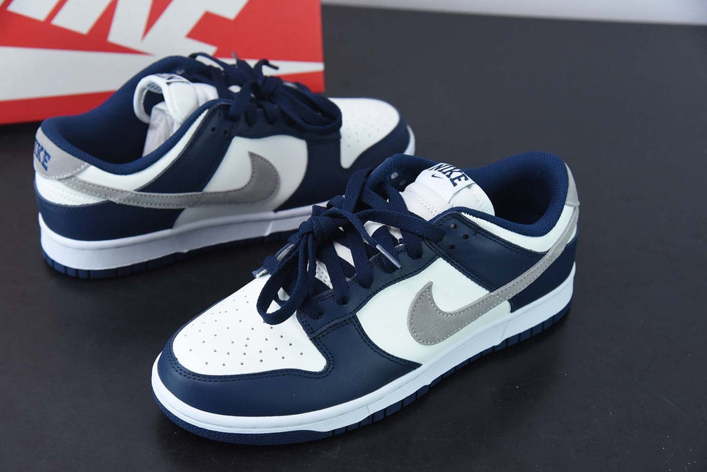 Dunk Low Summit White Midnight Navy