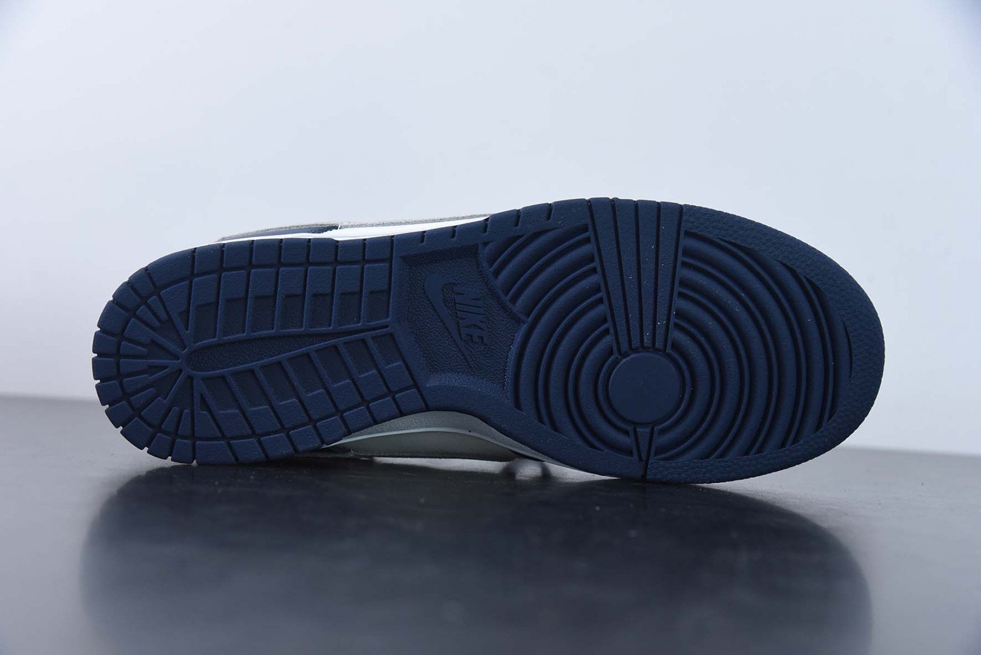 Dunk Low Summit White Midnight Navy