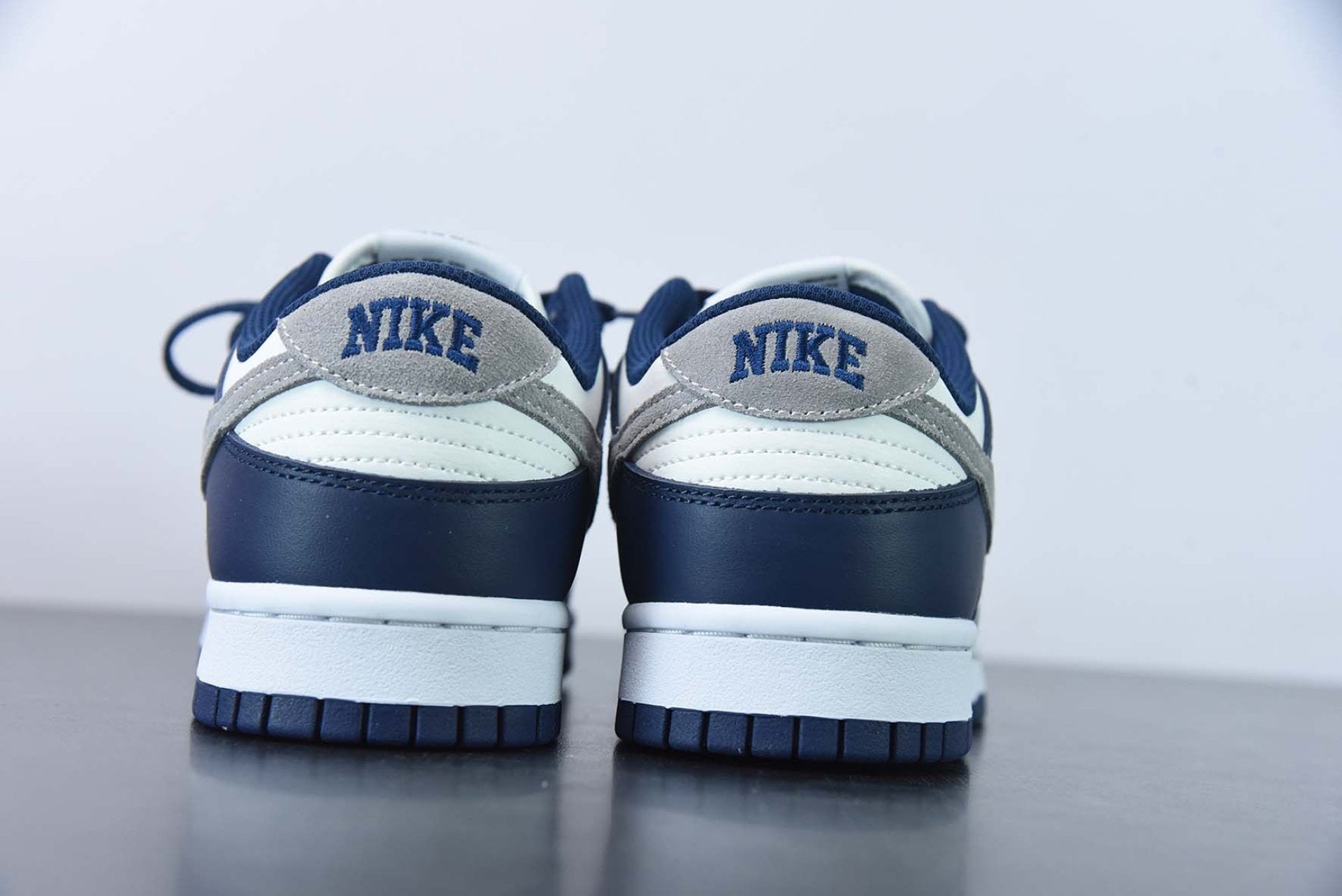Dunk Low Summit White Midnight Navy