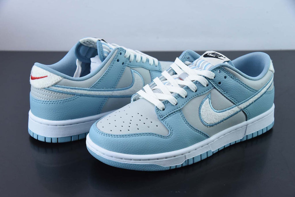 Dunk Low Retro Fleece Swoosh Worn Blue