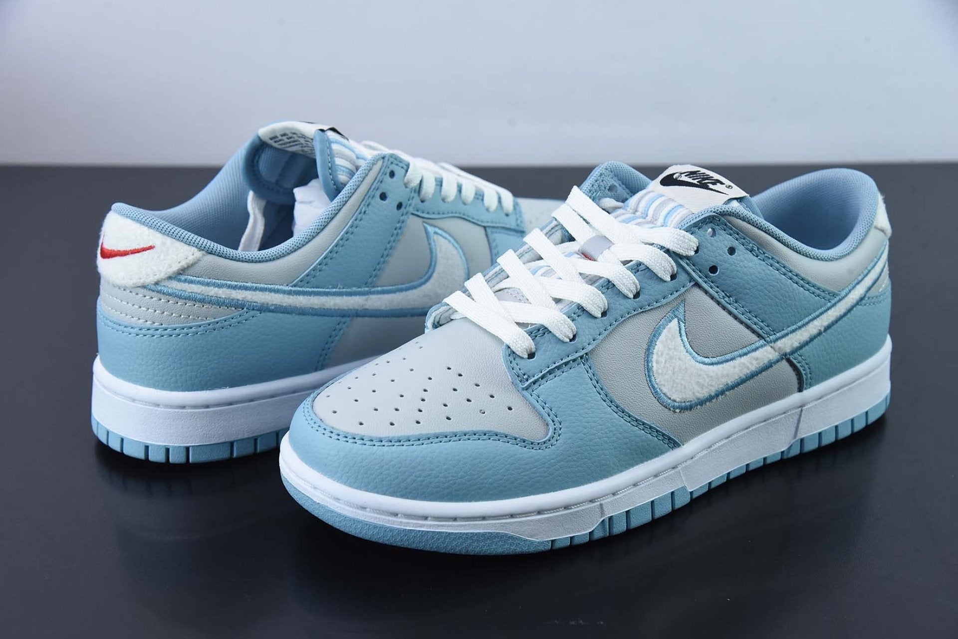 Dunk Low Retro Fleece Swoosh Worn Blue