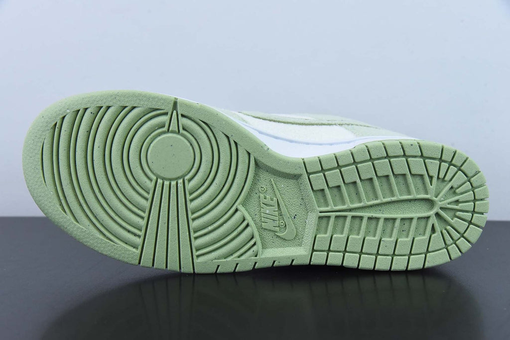 Dunk Low SE Fleece Pack Honeydew