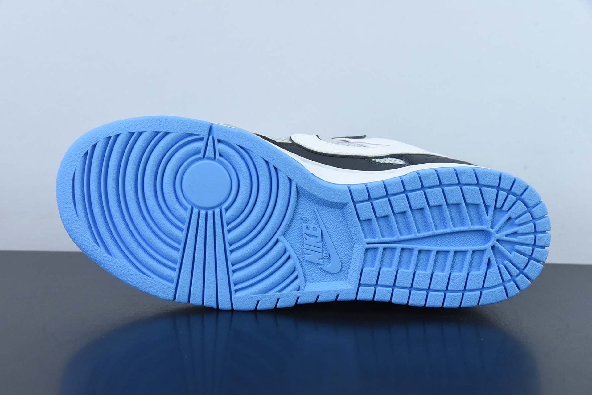 Dunk Low Scrap Black Neutral Grey University Blue White