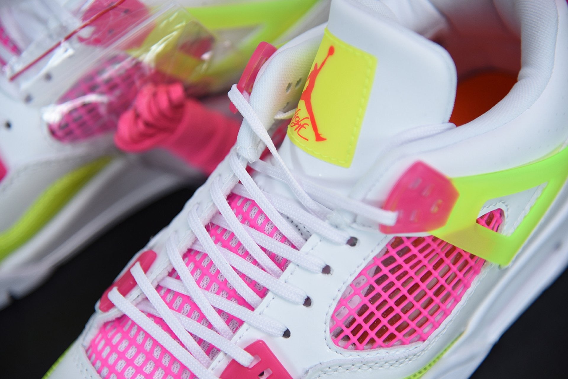 Air Jordan 4 Retro White Lemon Pink