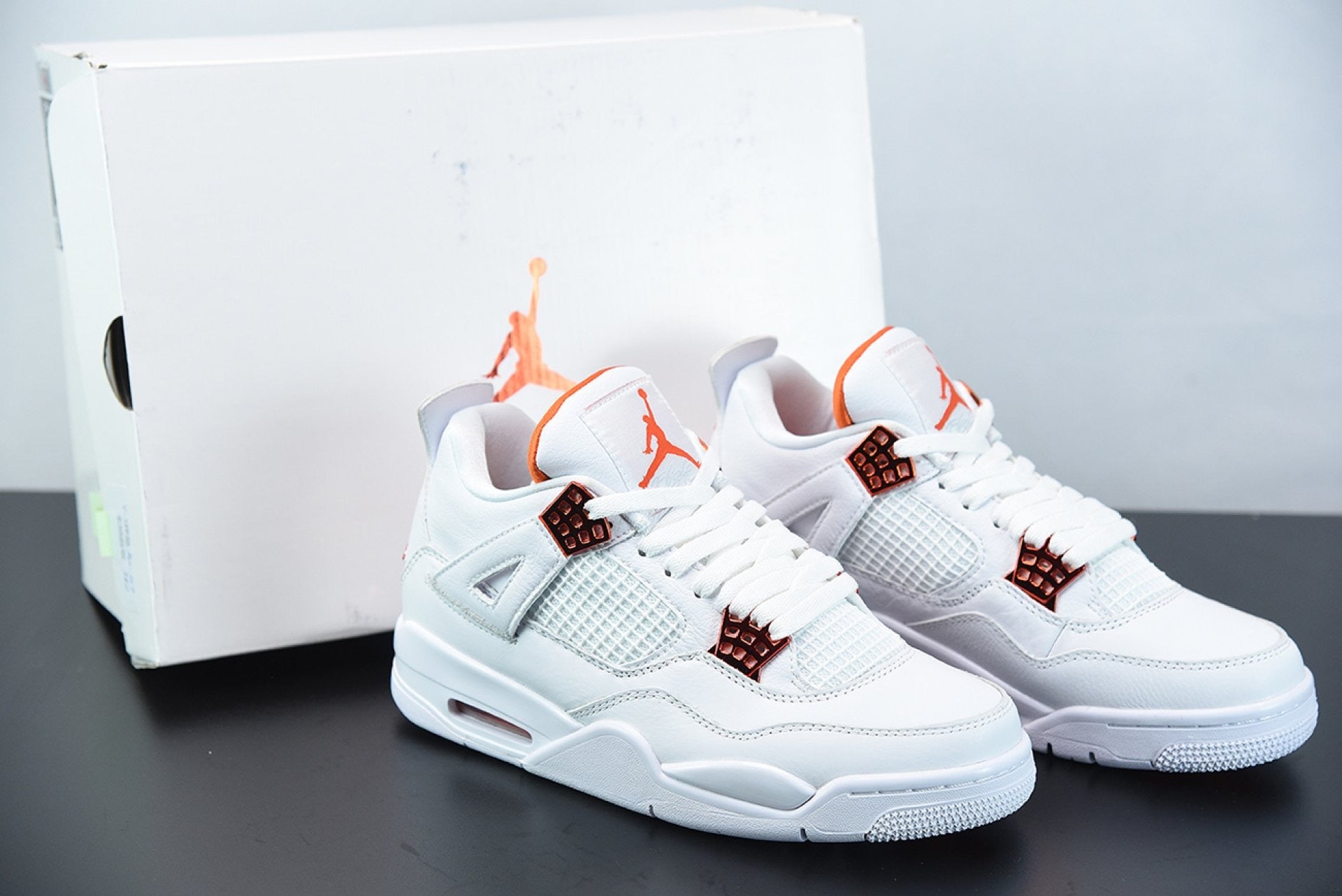 Air Jordan 4 Retro Metallic Orange