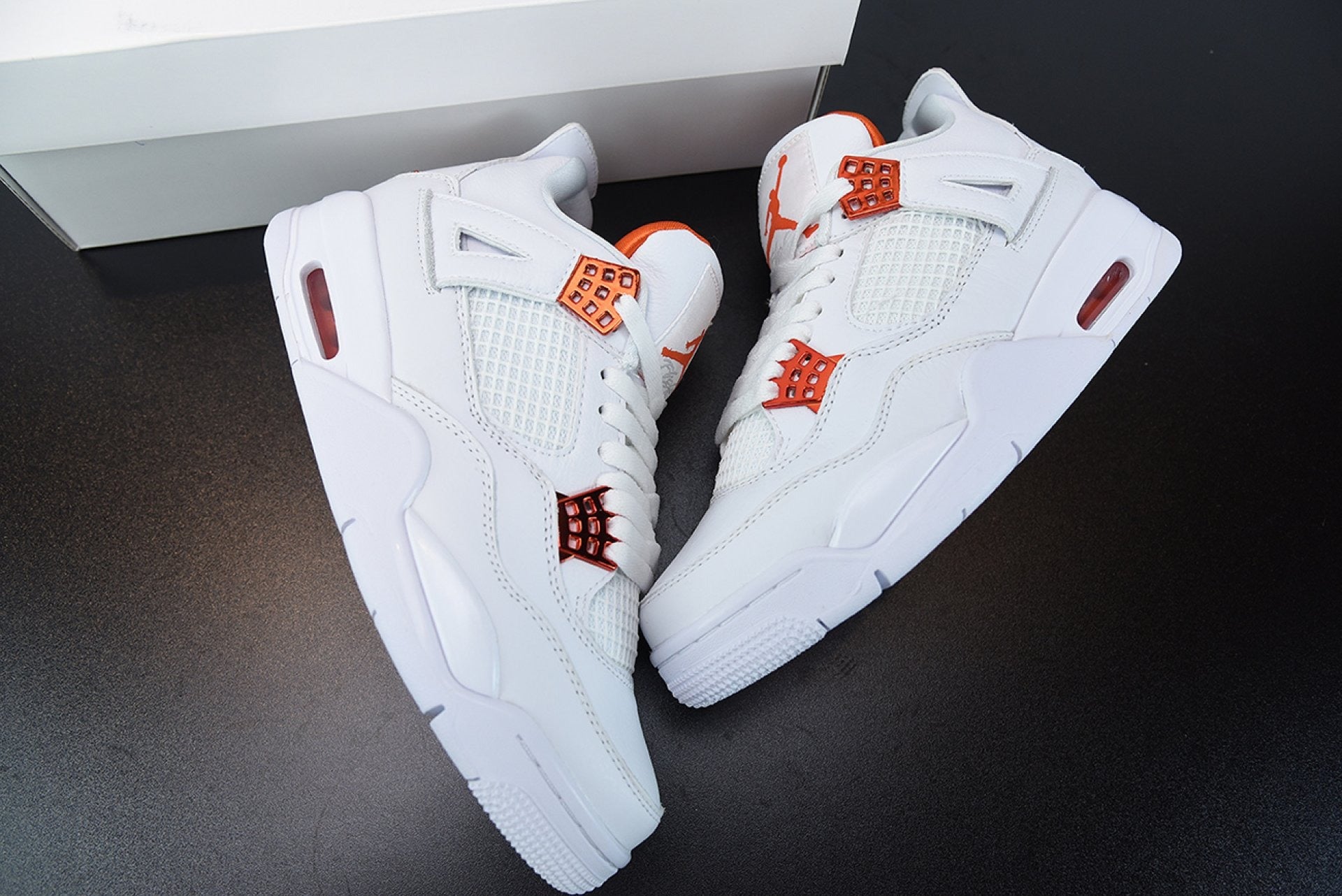 Air Jordan 4 Retro Metallic Orange