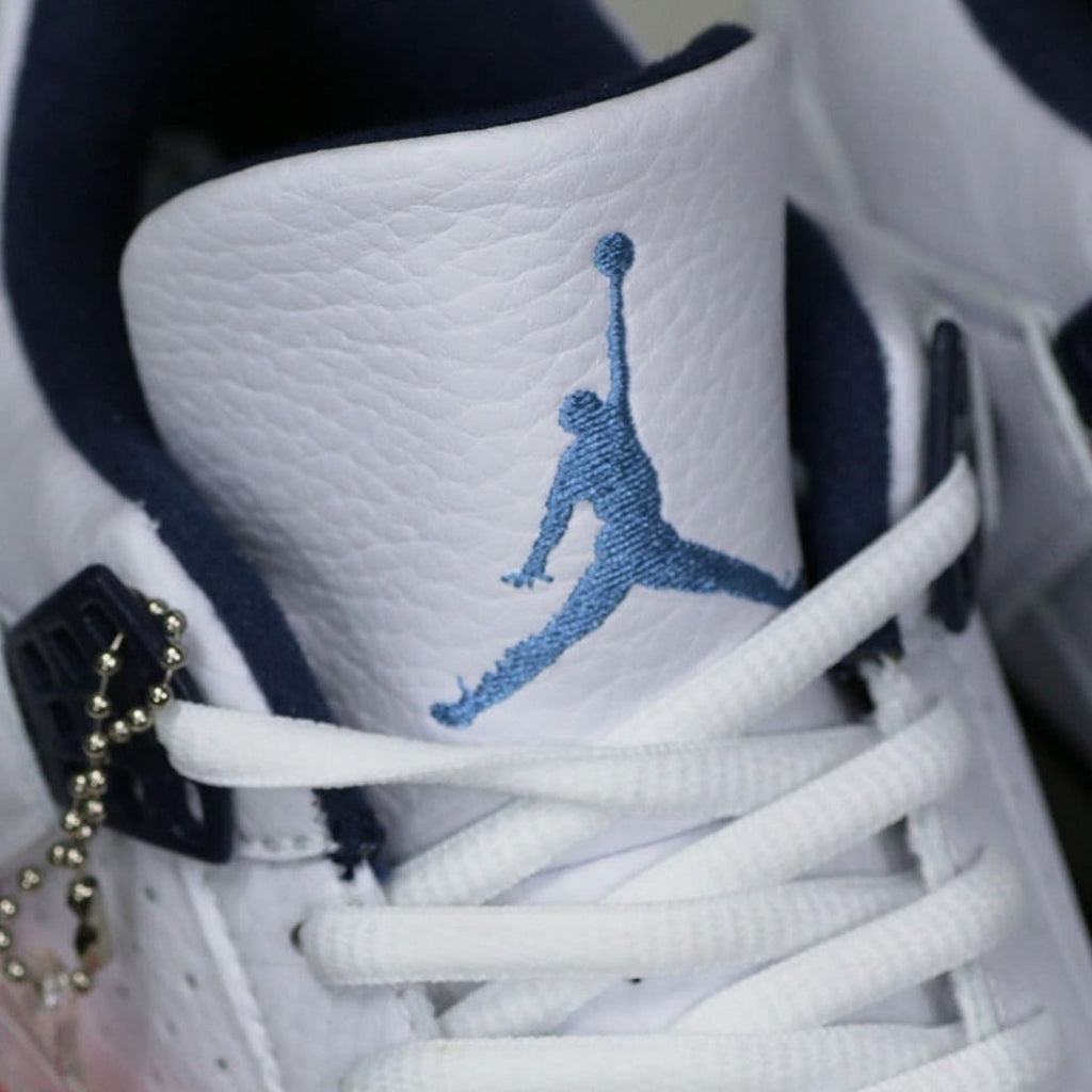 Air Jordan 4 Retro Columbia
