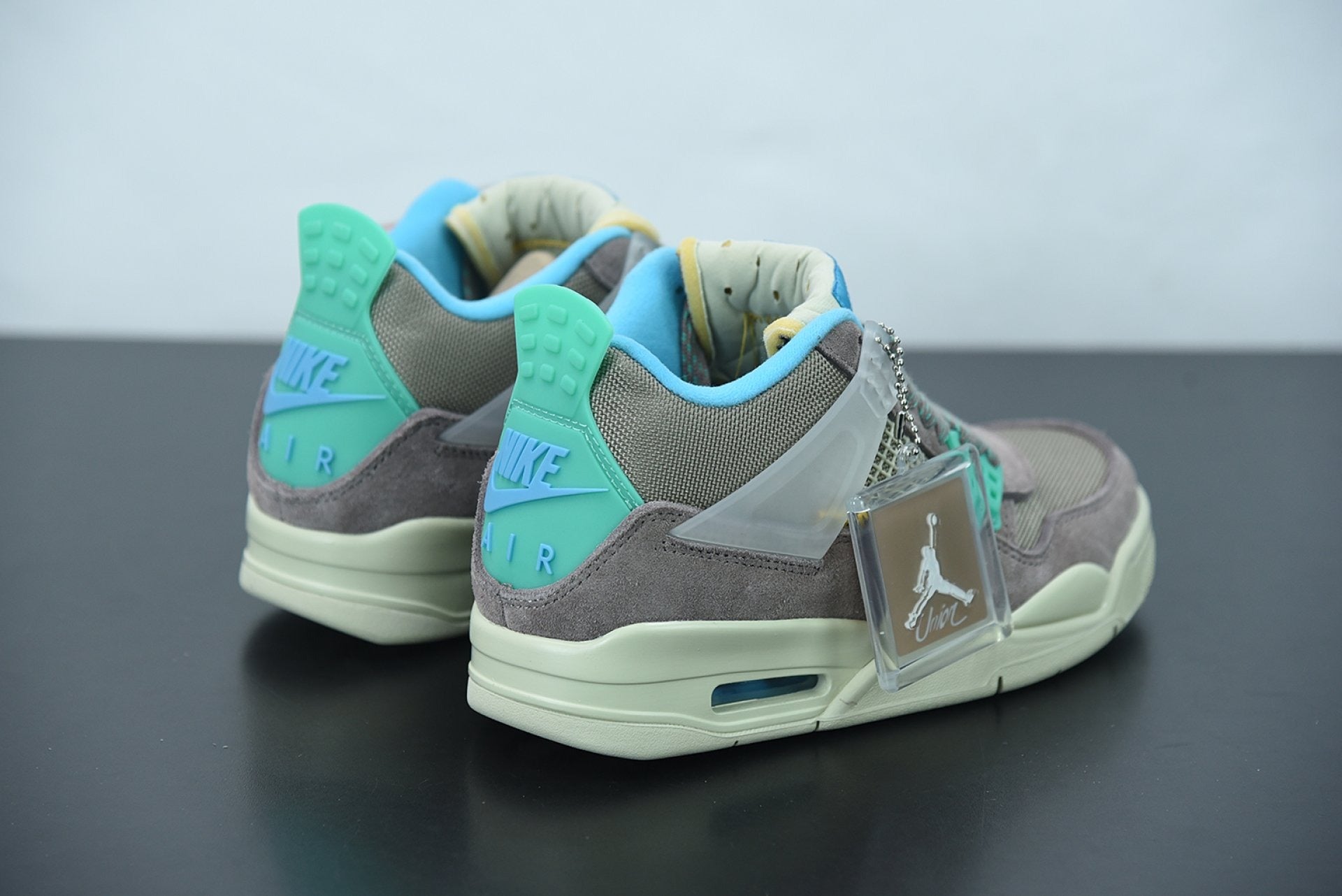 Air Jordan 4 Retro SP 30th Anniversary Union Taupe Haze