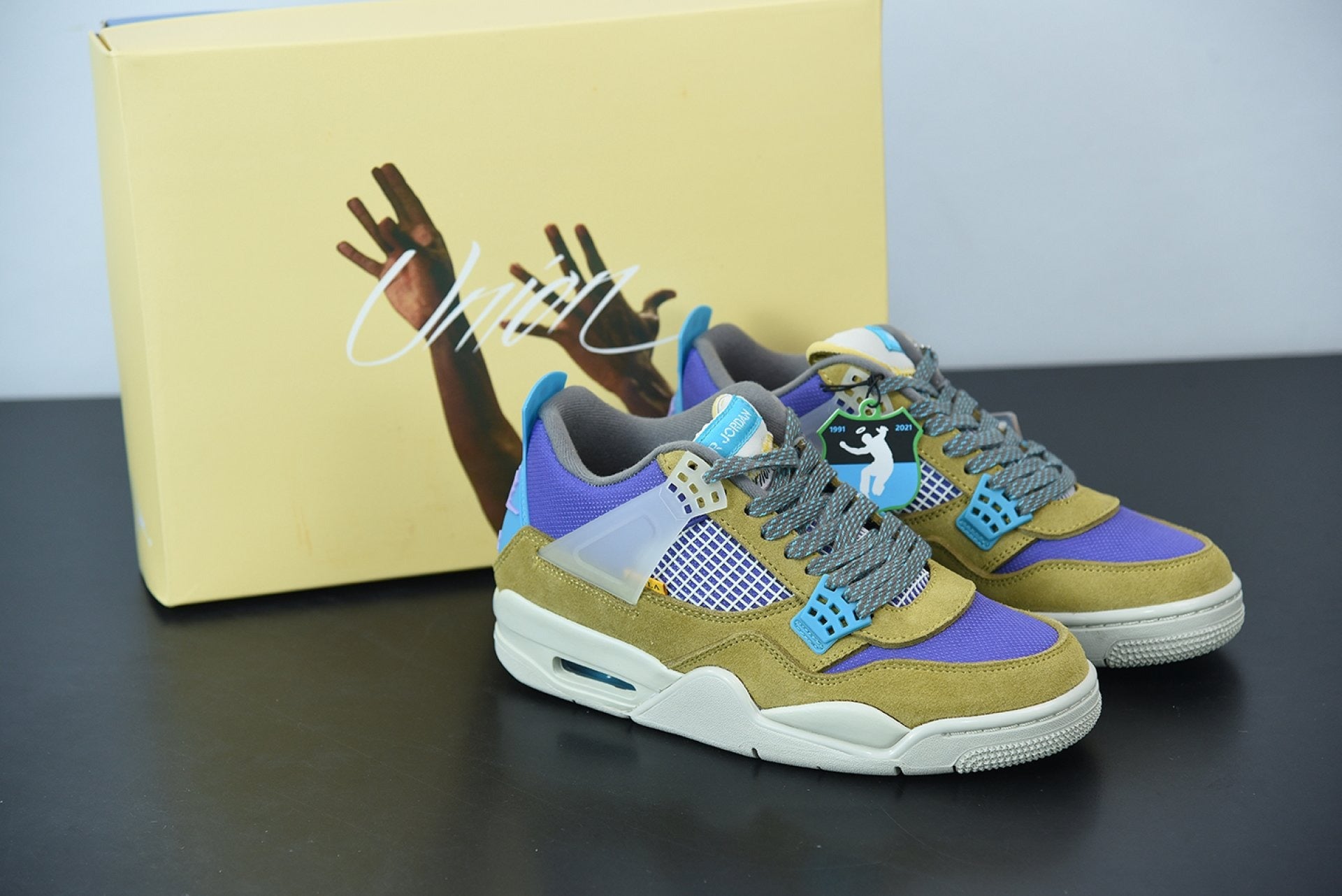 Air Jordan 4 Retro SP 30th Anniversary Union Desert Moss