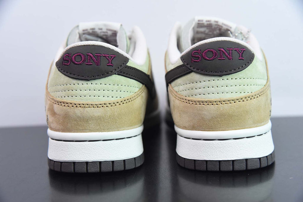 PlayStation 5 x Travis Scott x SB Dunk Low CU1726-666