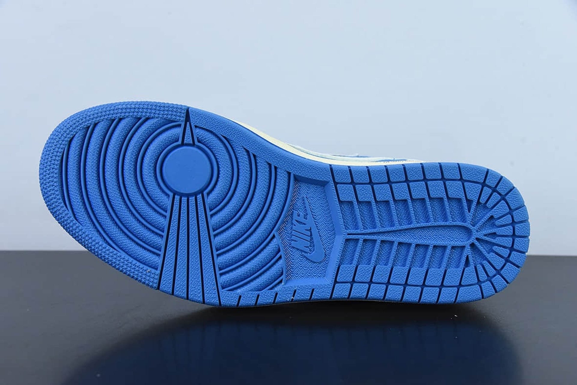 Travis Scott x Air Jordan 1 Low Fragment Design White Blue CQ4277-212