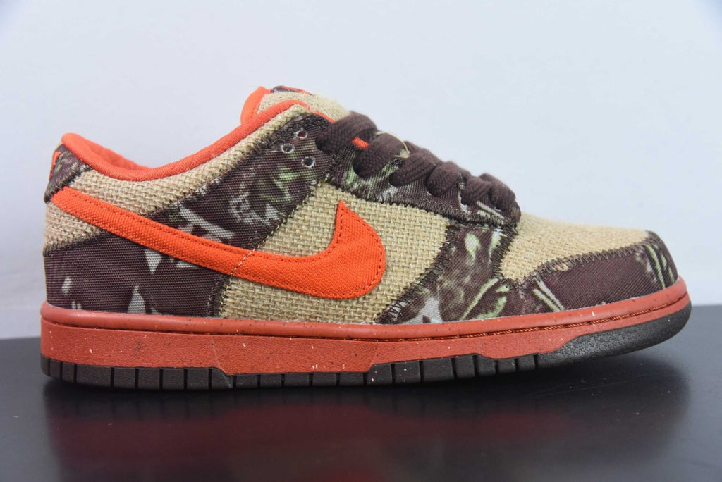 SB Dunk Low Reese Forbes Hunter