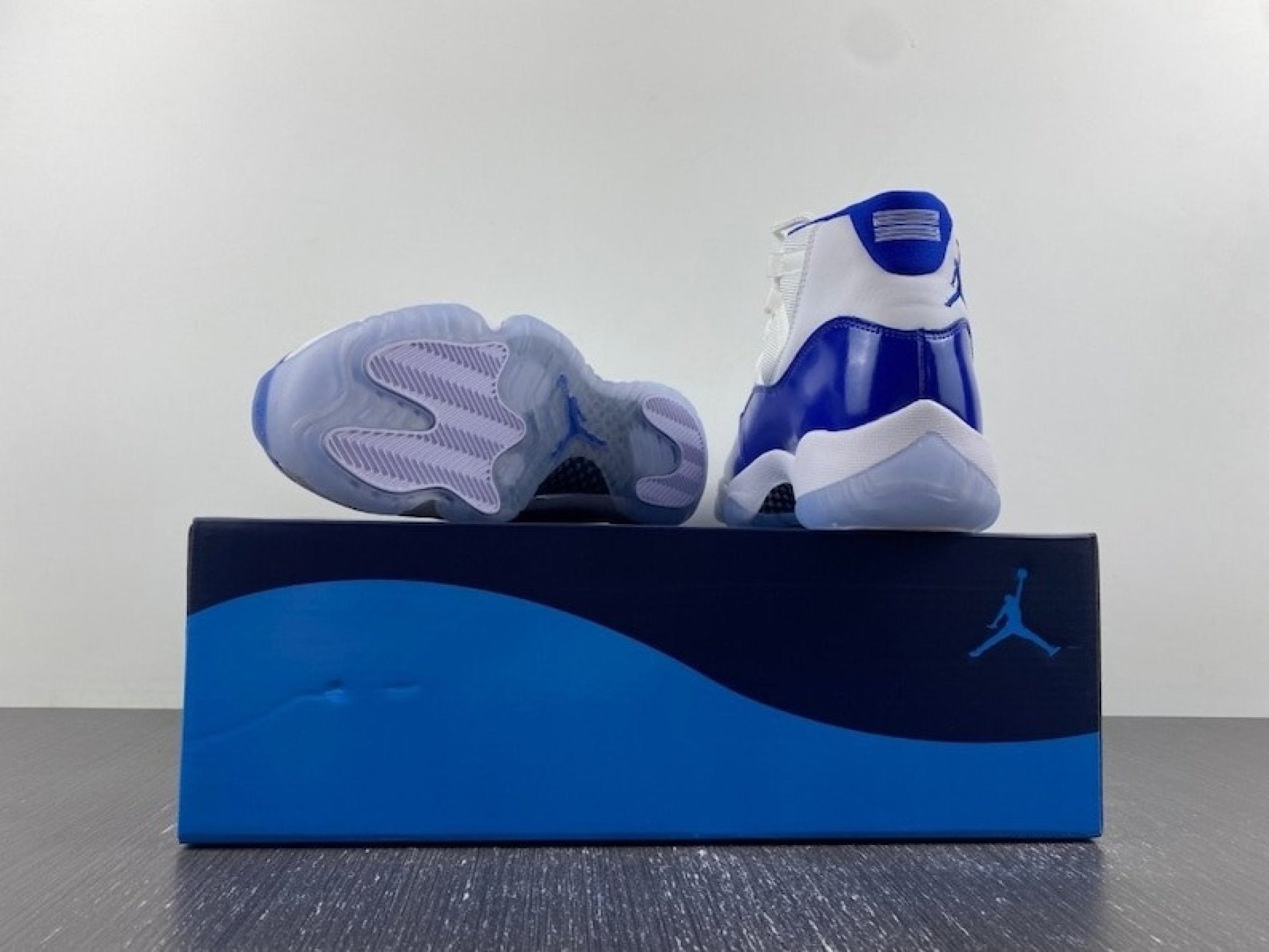 Air Jordan 11 Retro High Wmns “barons” Blue Sneakers