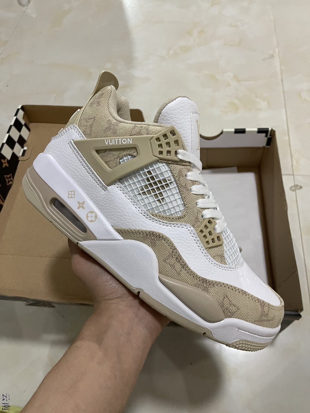 Air Jordan 4 Retro Khaki