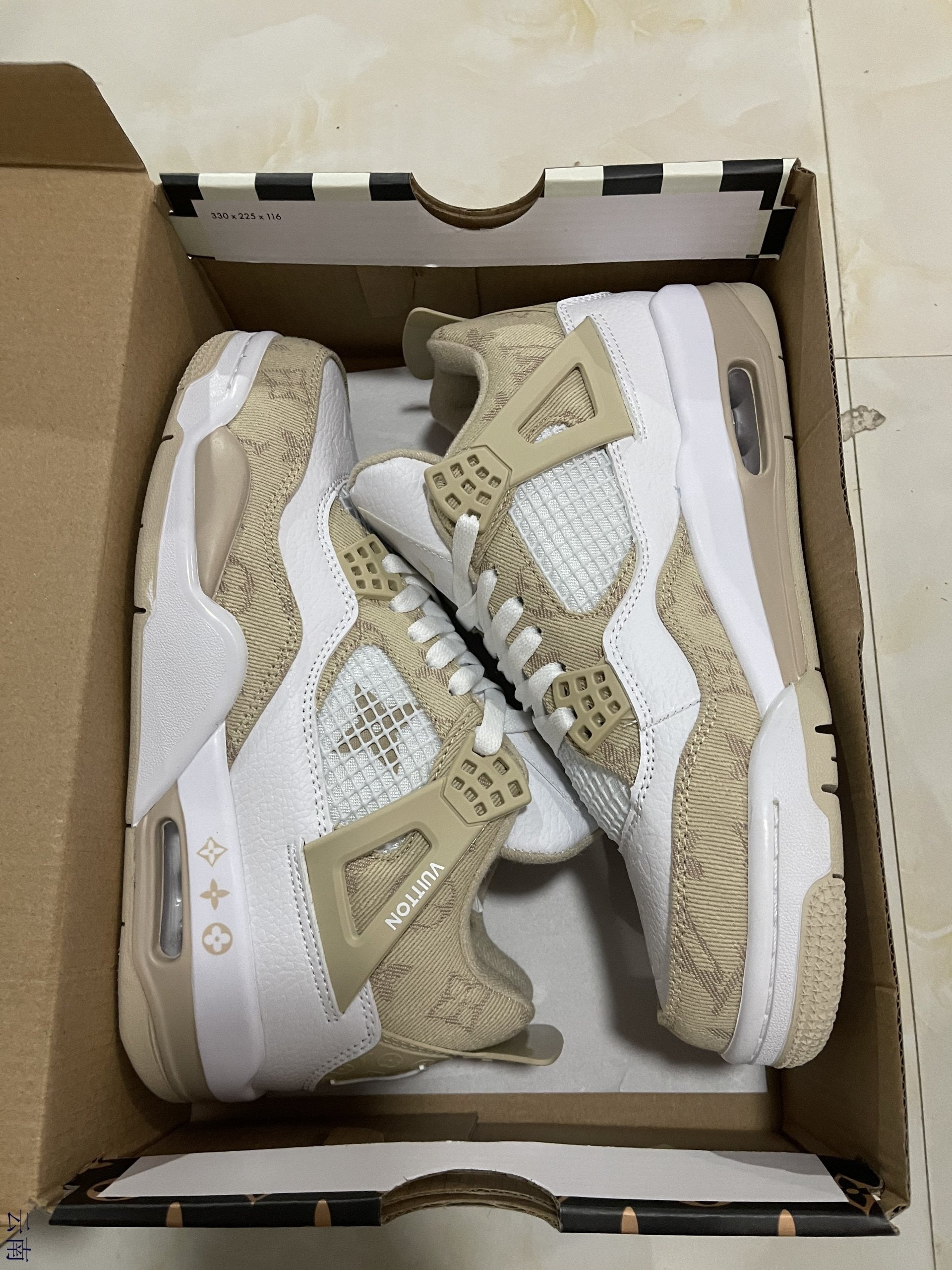 Air Jordan 4 Retro Khaki