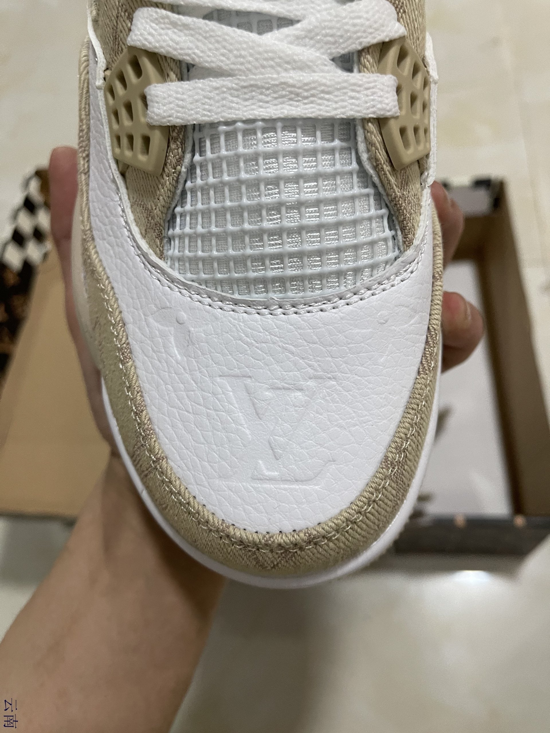 Air Jordan 4 Retro Khaki