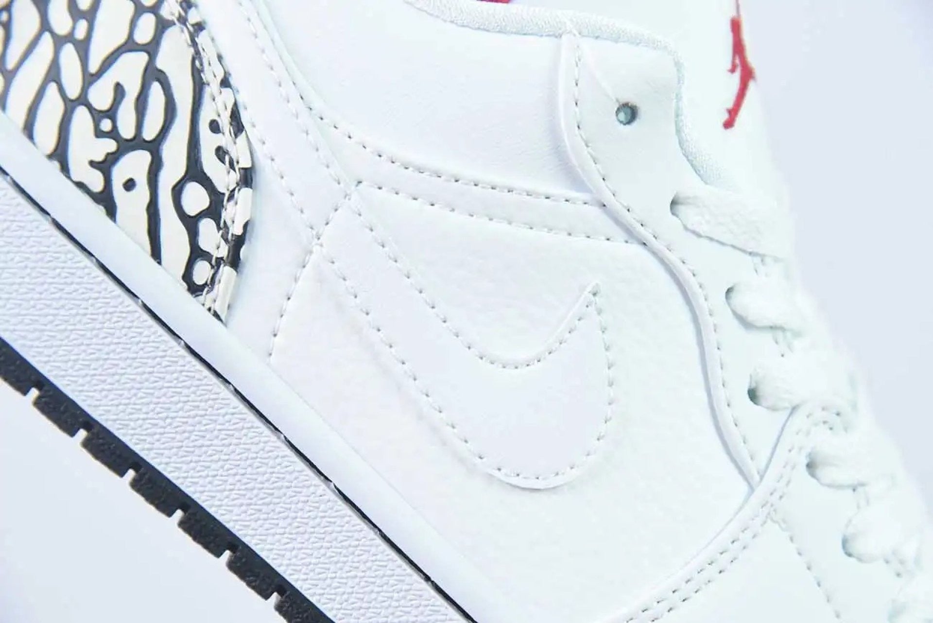 Air Jordan 1 Phat Low Cement Grey