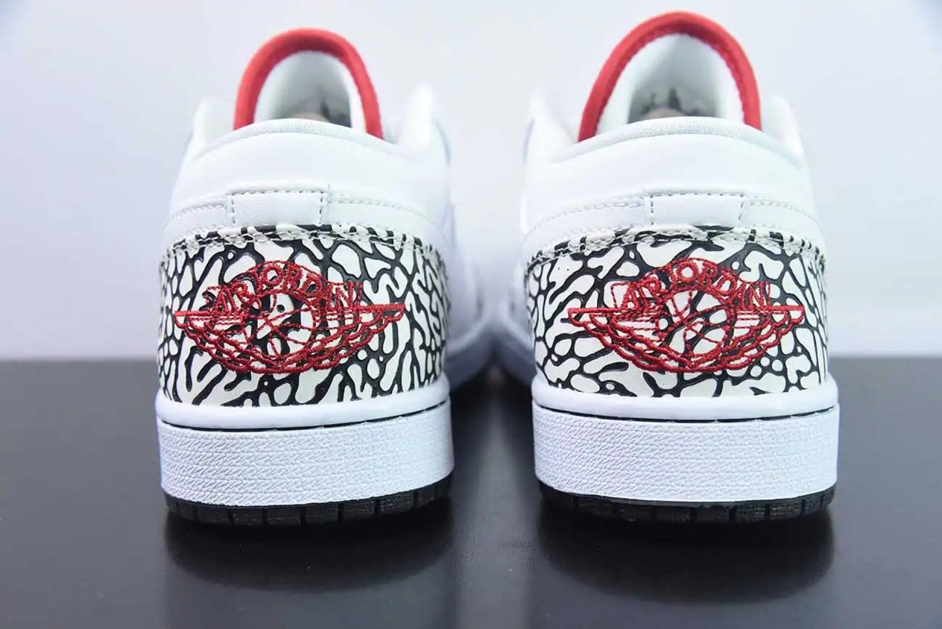 Air Jordan 1 Phat Low Cement Grey