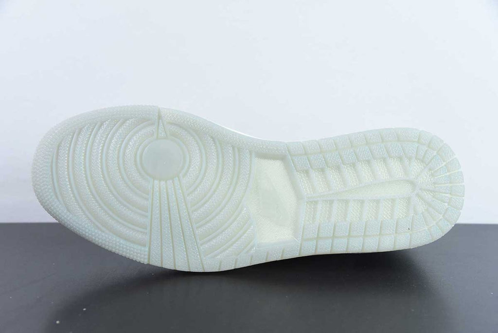 Air Jordan 1 Retro Low OG Year of the Dragon 2024