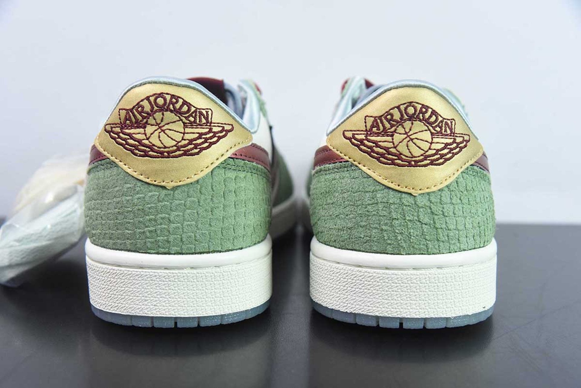 Air Jordan 1 Retro Low OG Year of the Dragon 2024