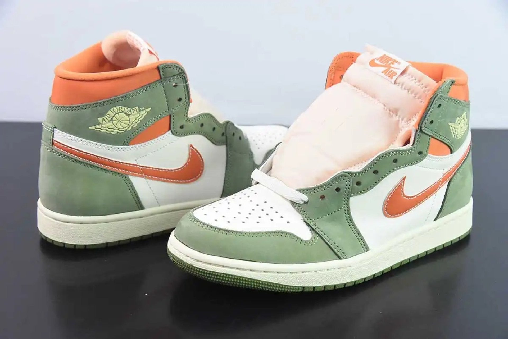 Air Jordan 1 High OG Craft Celadon