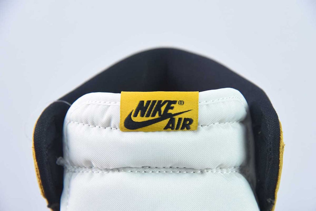 Air Jordan 1 Retro High OG Yellow Ochre