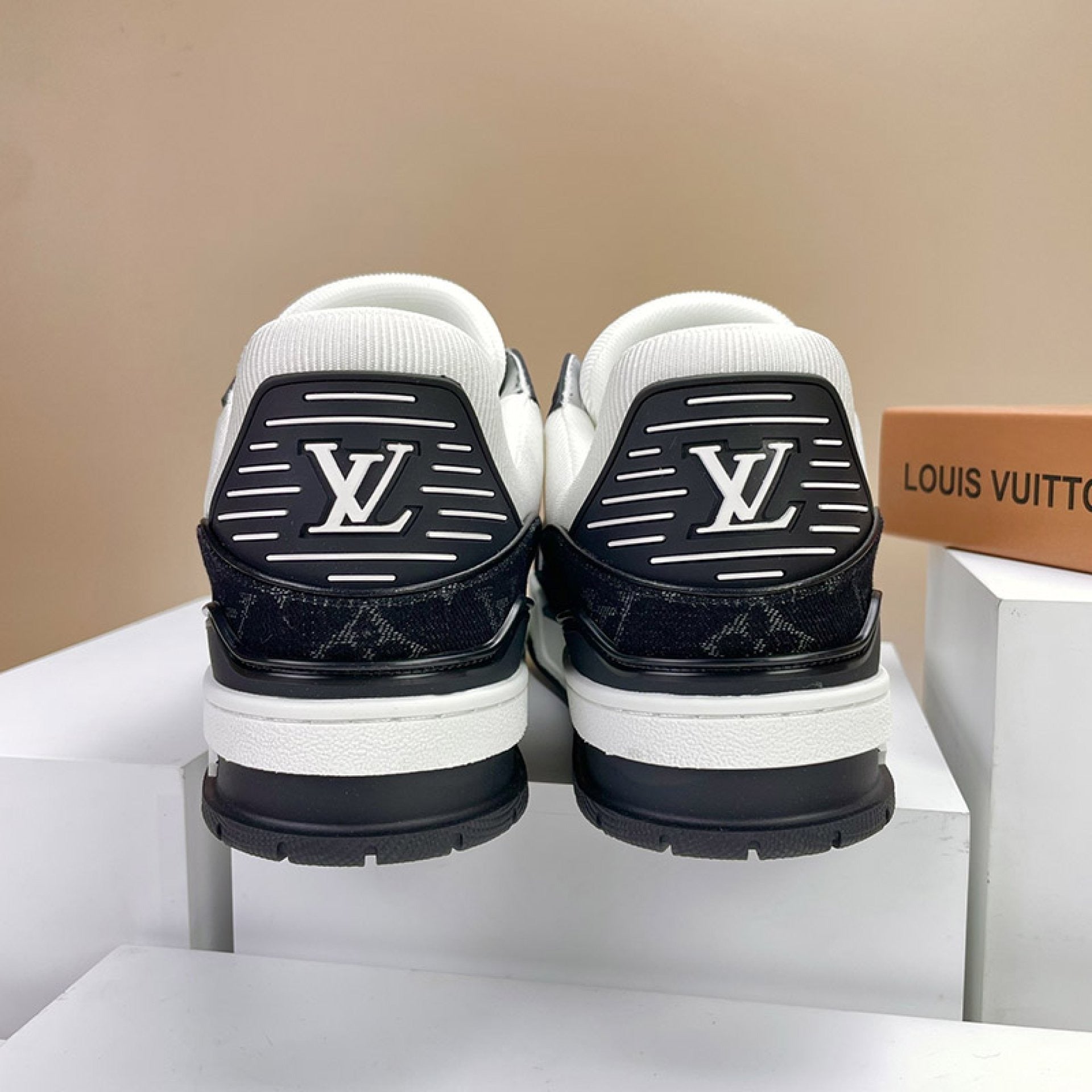 Luxury Virgil Trainer Sneakers White Black