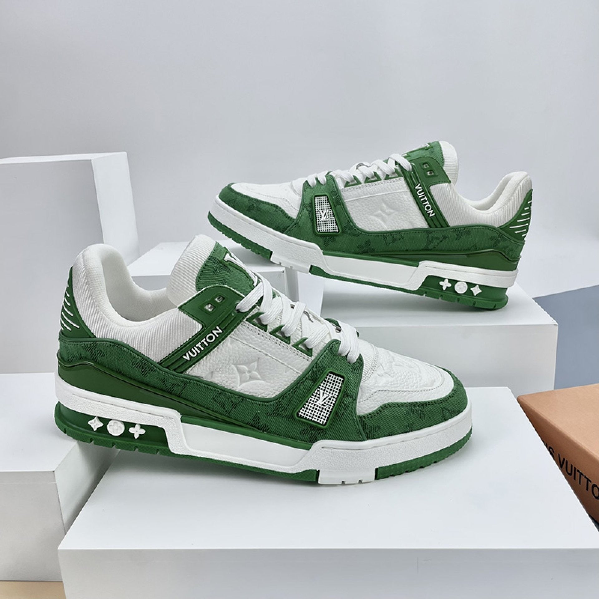 Luxury Virgil Trainer Sneakers Green Monogram Denim White
