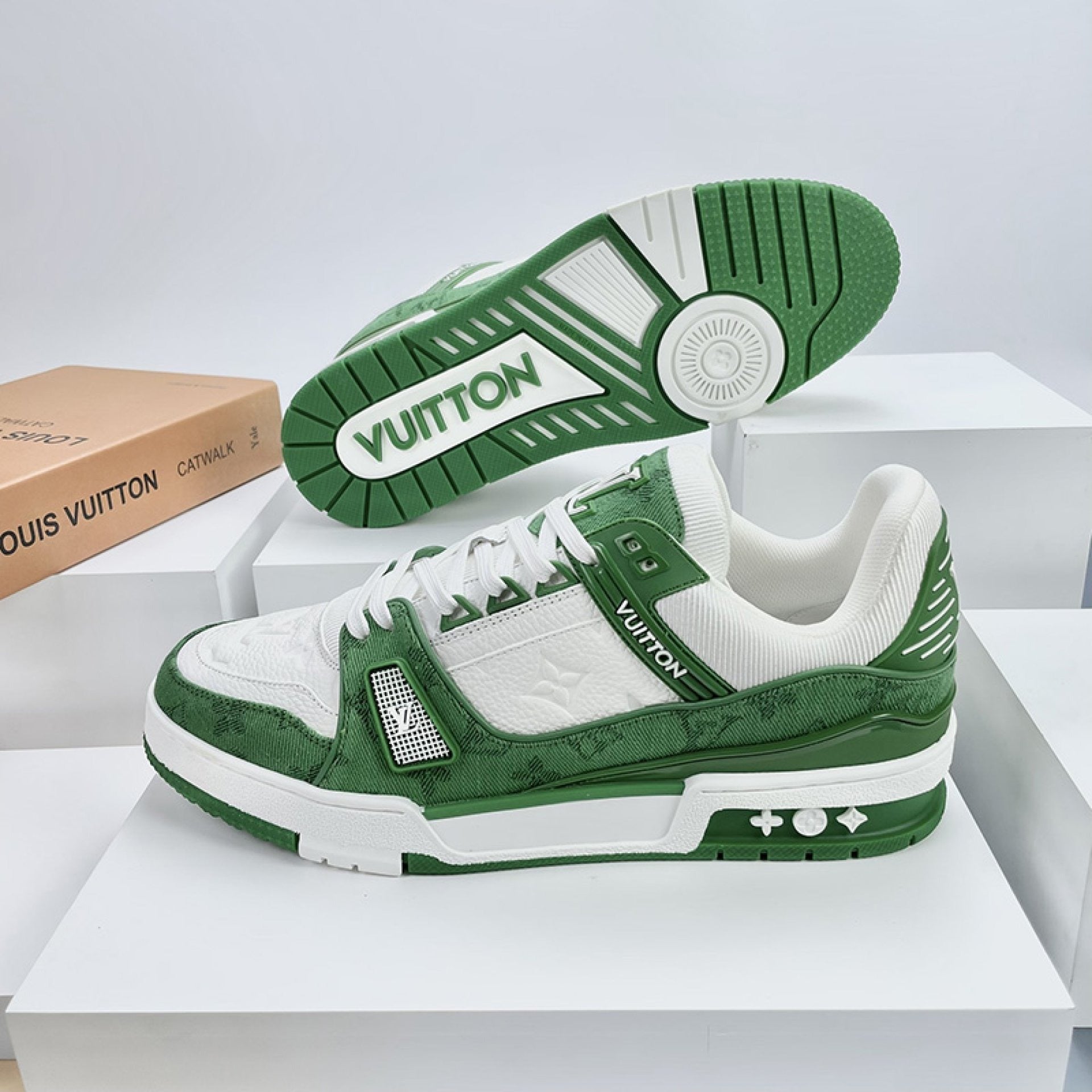Luxury Virgil Trainer Sneakers Green Monogram Denim White