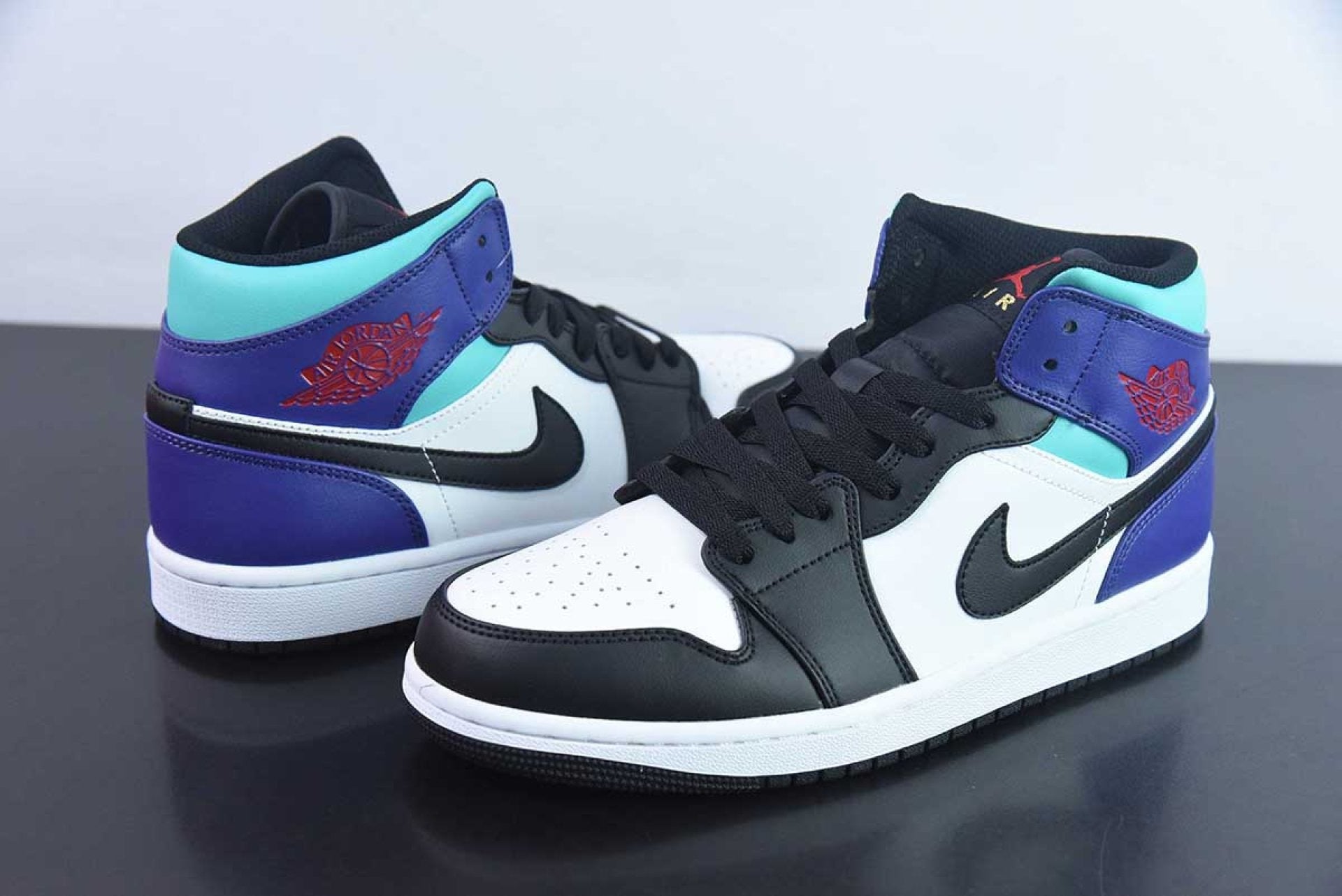 Air Jordan 1 Mid Court Purple Tropical Twist