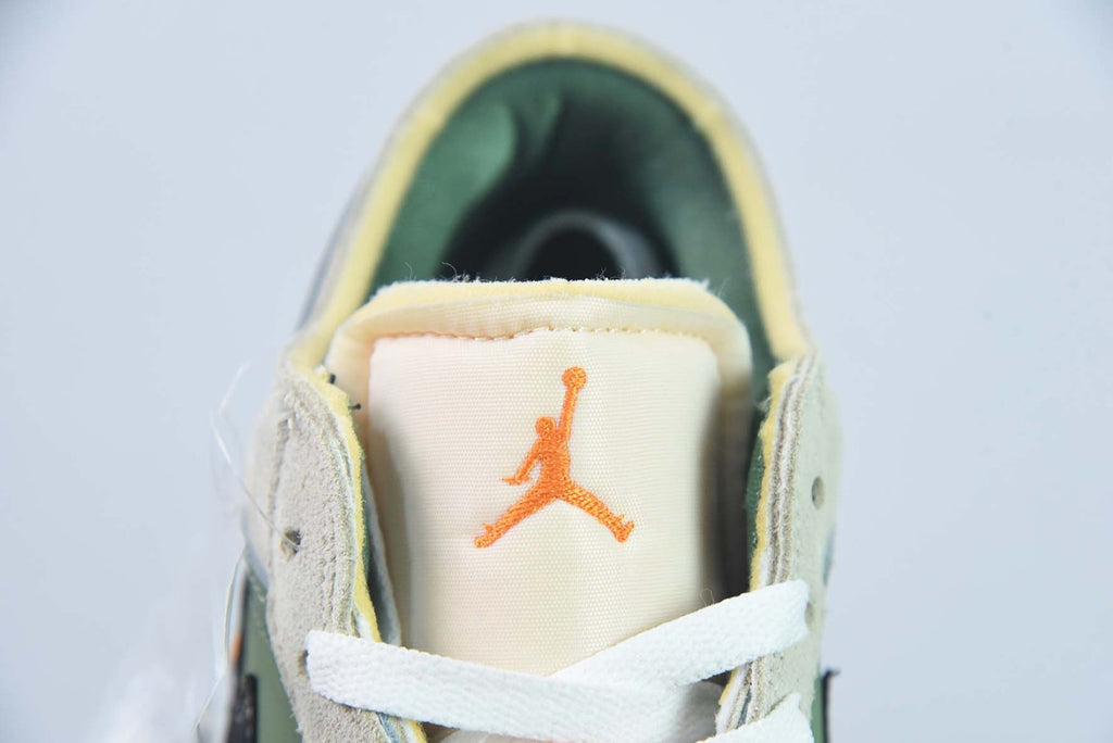 Air Jordan 1 Low SE Craft Light Olive