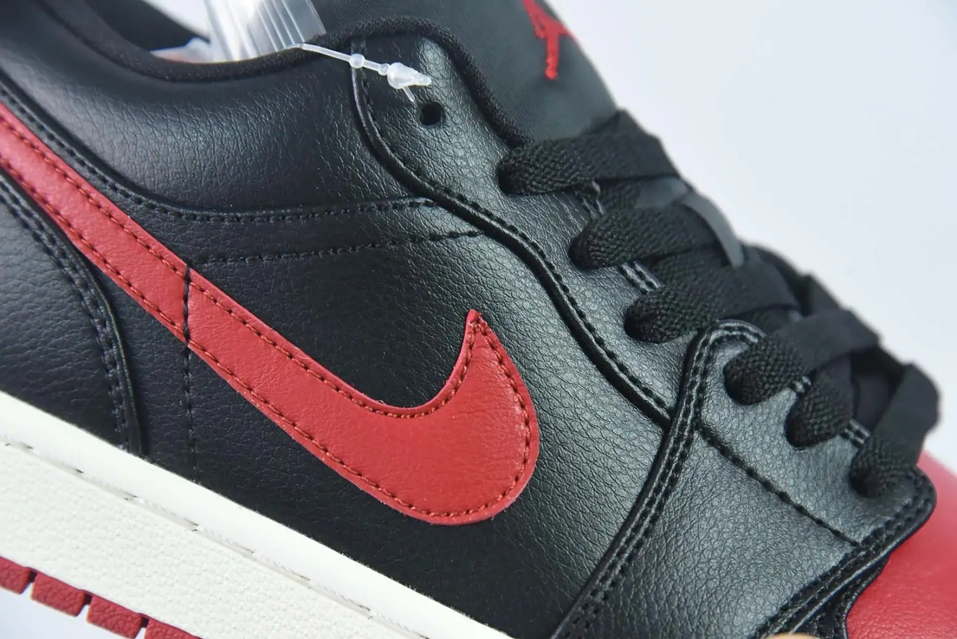 Air Jordan 1 Low Bred Sail